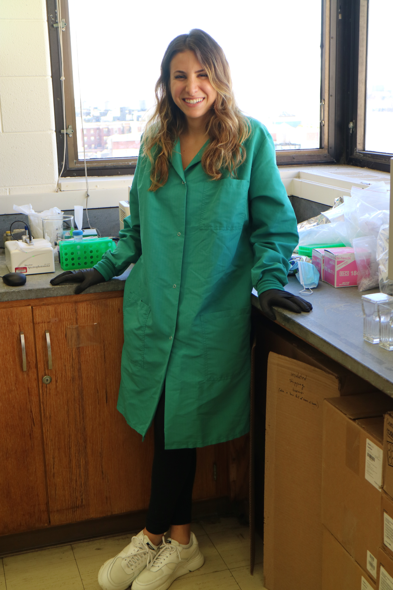 Lina Ariyan, Laboratory Technician, in the lab