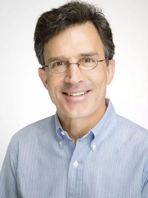 John Glendinning headshot